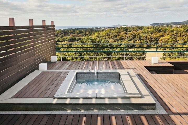 Terrace/Patio 26 of 74