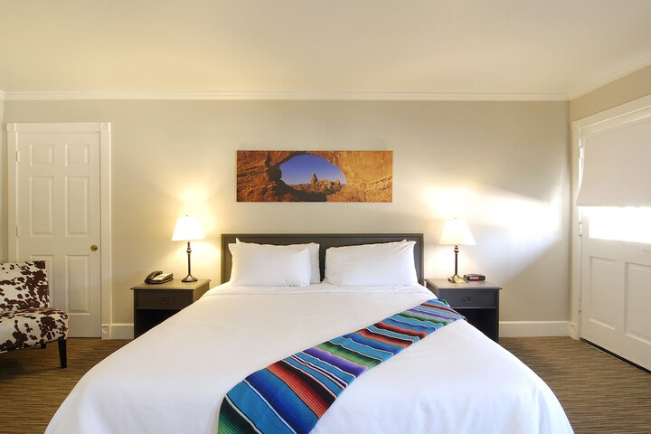 Room 21 of 82