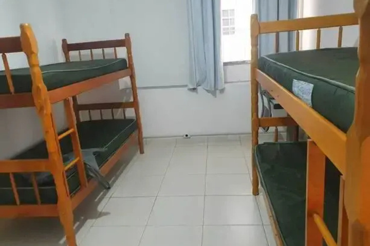 Room 10 of 13