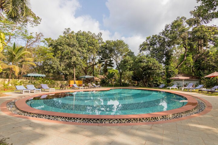 Pool 64 of 111