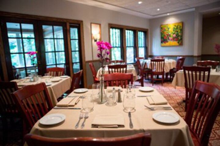 Dining 38 of 111