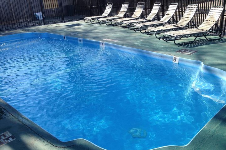 Pool 44 of 50