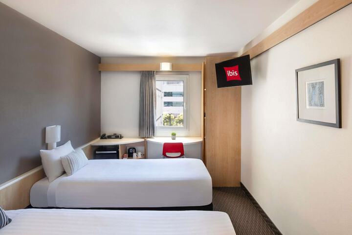 Room 21 of 70