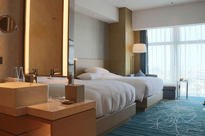 Room 40 of 90