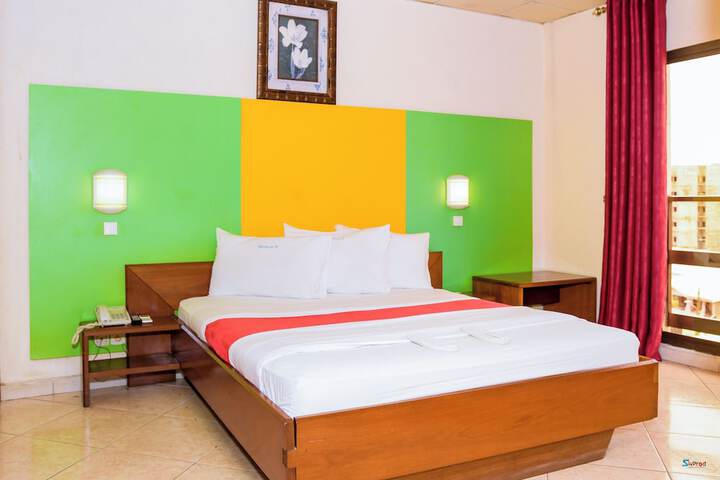Room 10 of 29