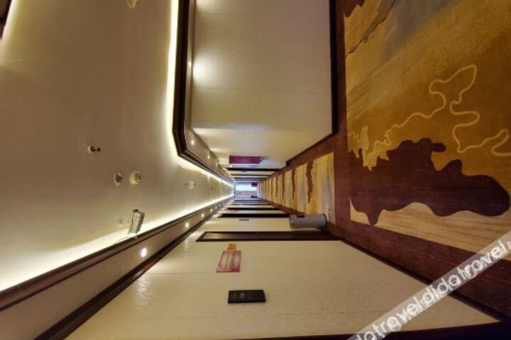 Hotel Interior 4 of 9