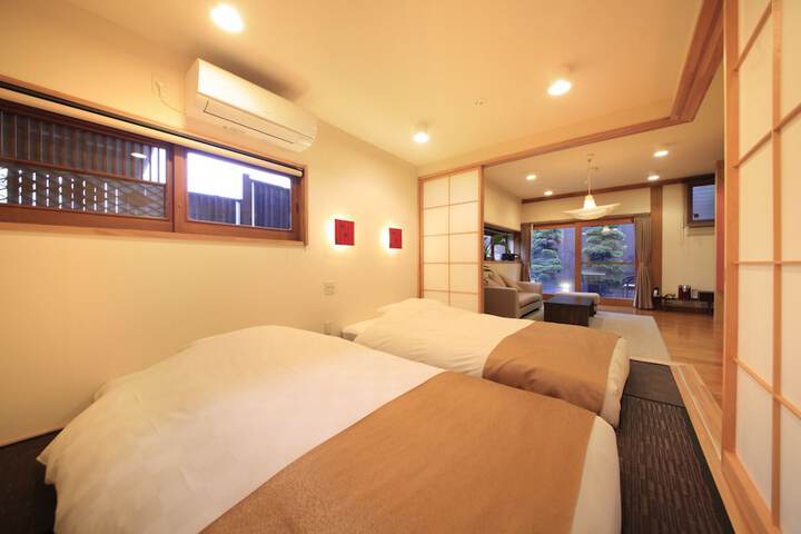 Room 20 of 257