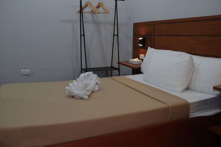 Room 12 of 42