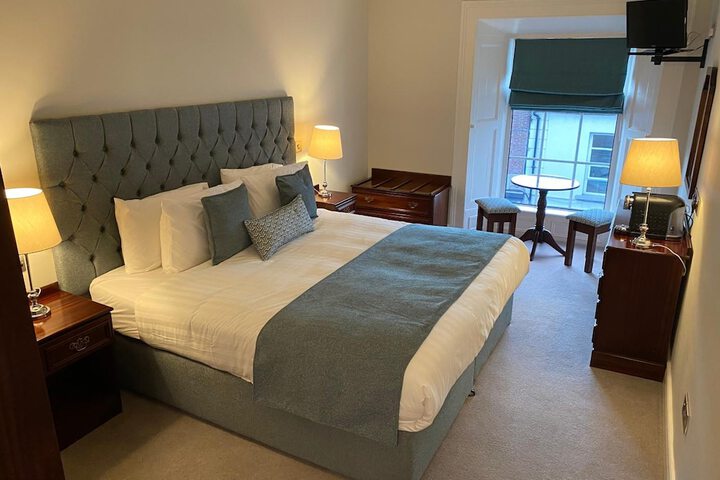 Room 14 of 49