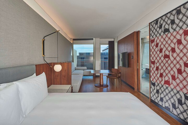 Room 16 of 73