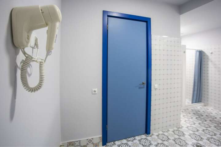 Room 25 of 49