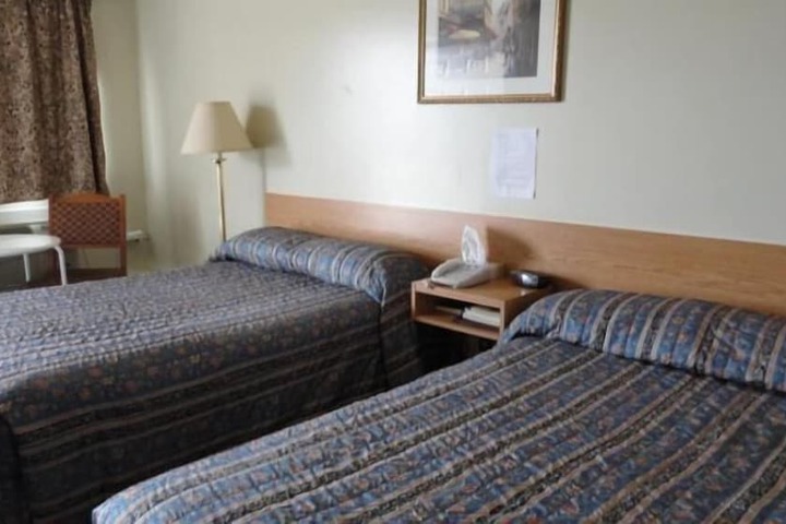 Room 3 of 38