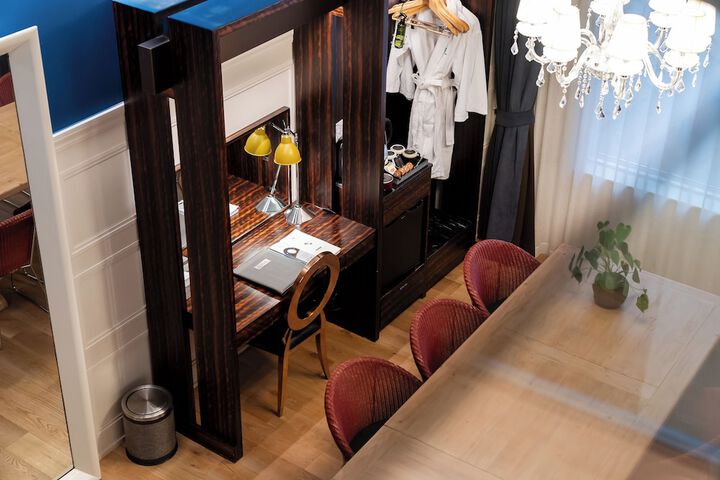 Room 20 of 81