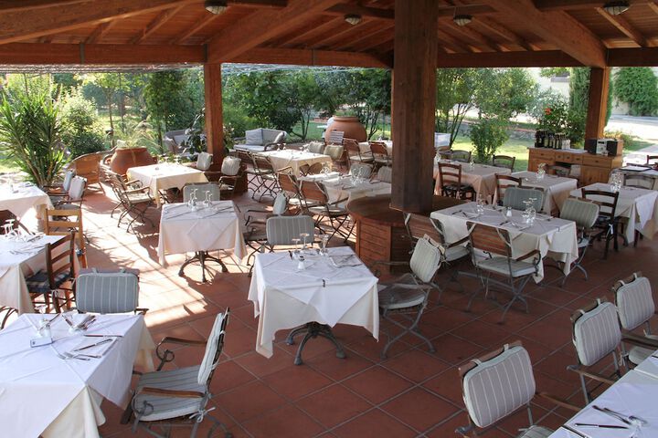 Dining 93 of 147