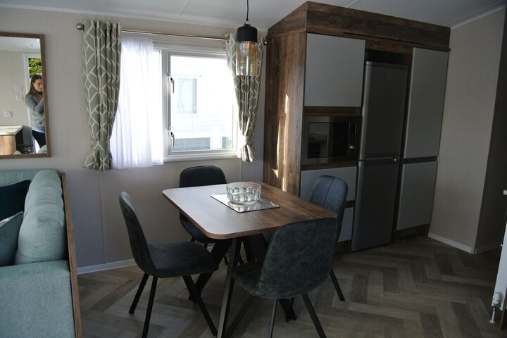 Room 42 of 58
