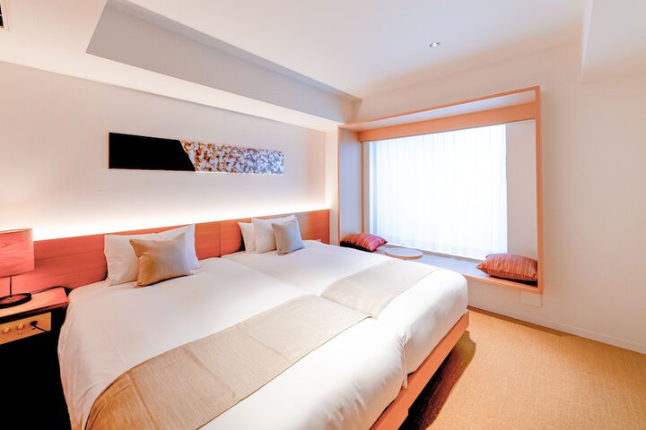 Room 9 of 95