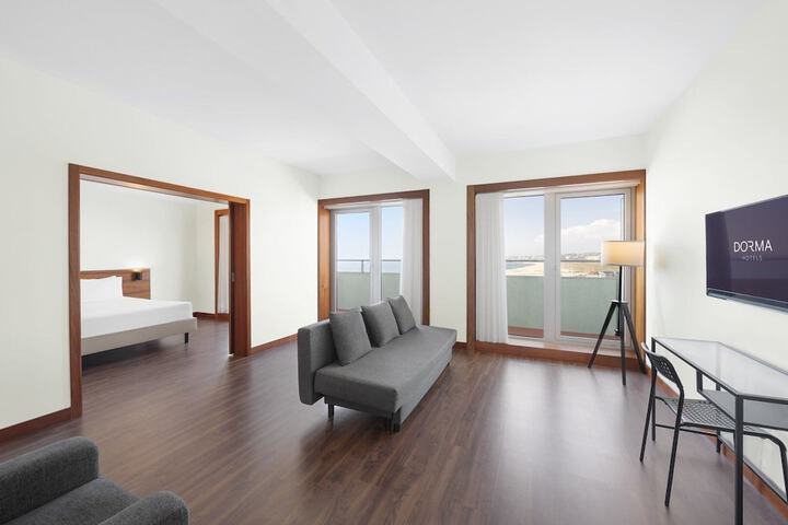 Room 70 of 135