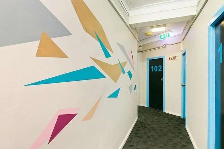 Room 9 of 15