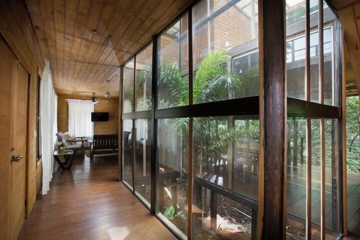 Sundeck 31 of 36