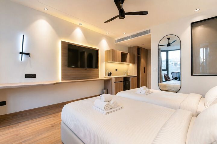 Room 18 of 29