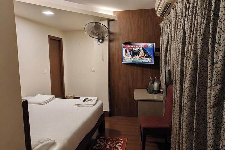 Room 96 of 169