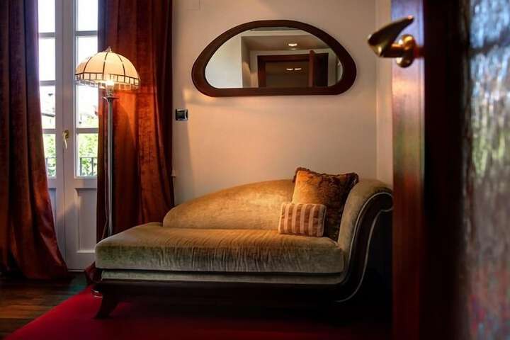 Room 13 of 55