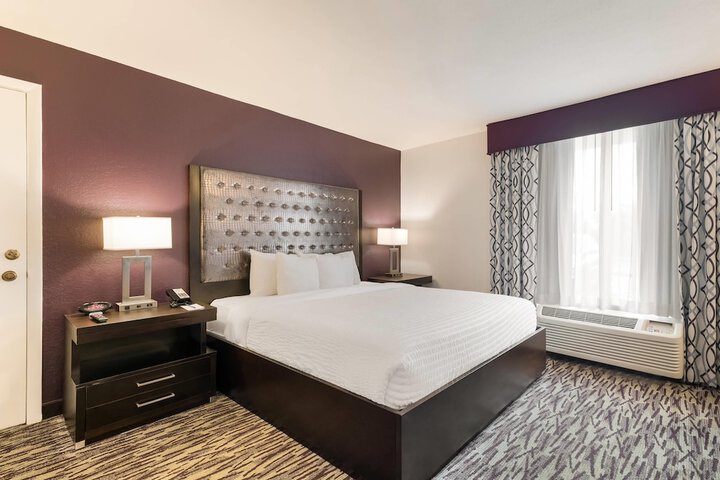 Room 19 of 62