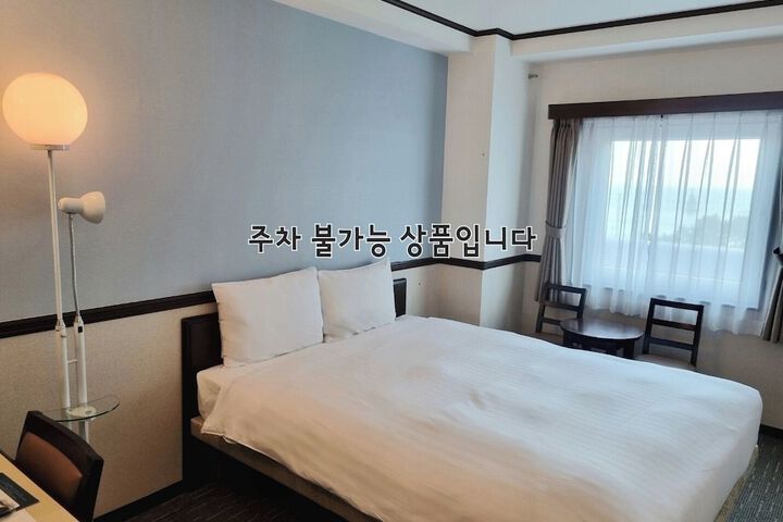Room 21 of 32