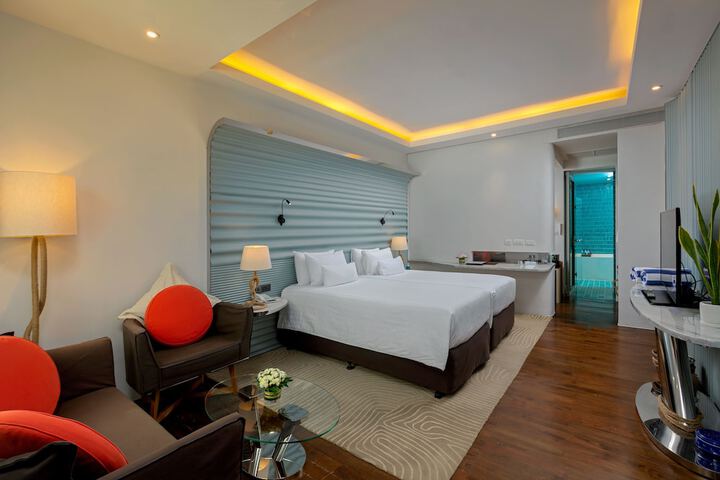 Room 18 of 50