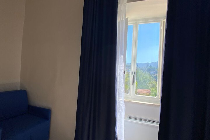 Room 9 of 55