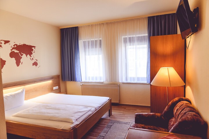 Room 5 of 47
