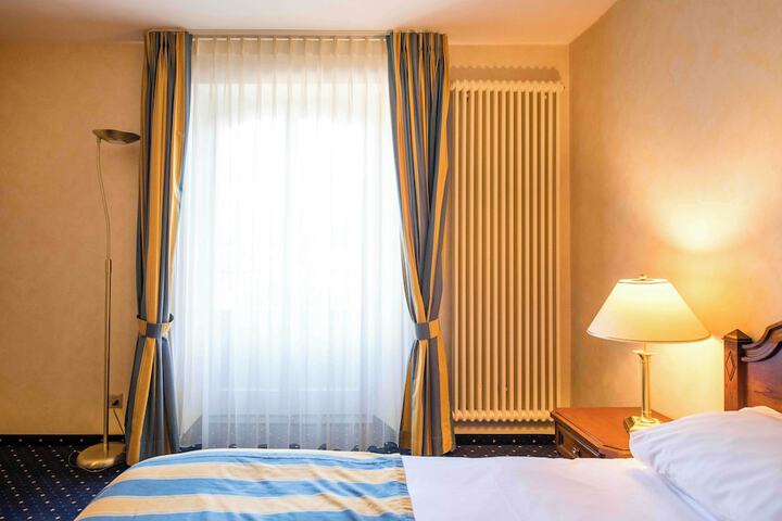 Room 9 of 53