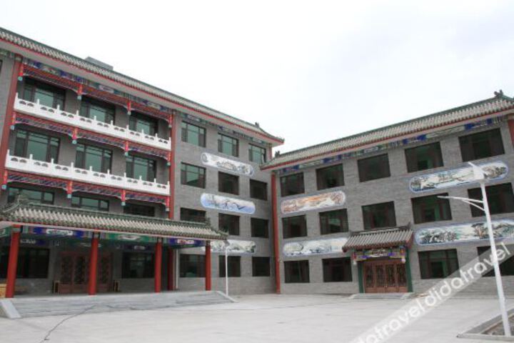 Bairuigu Hotel