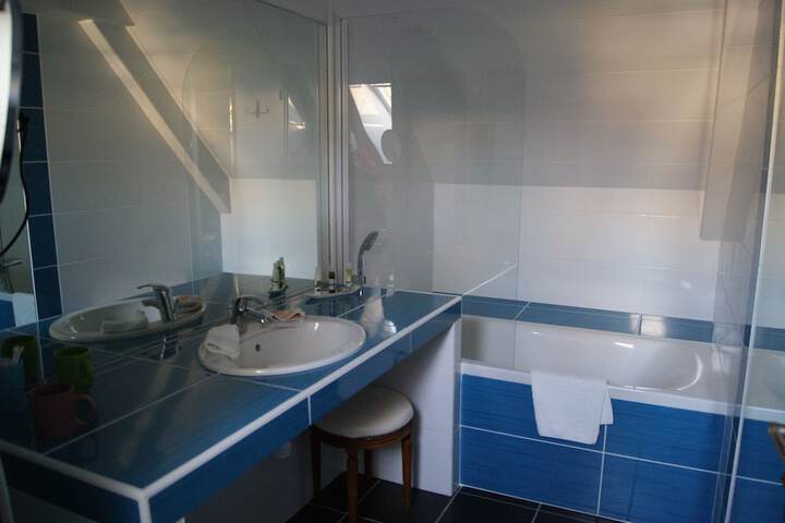 Room 19 of 21