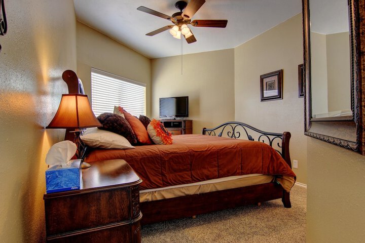 Room 3 of 37