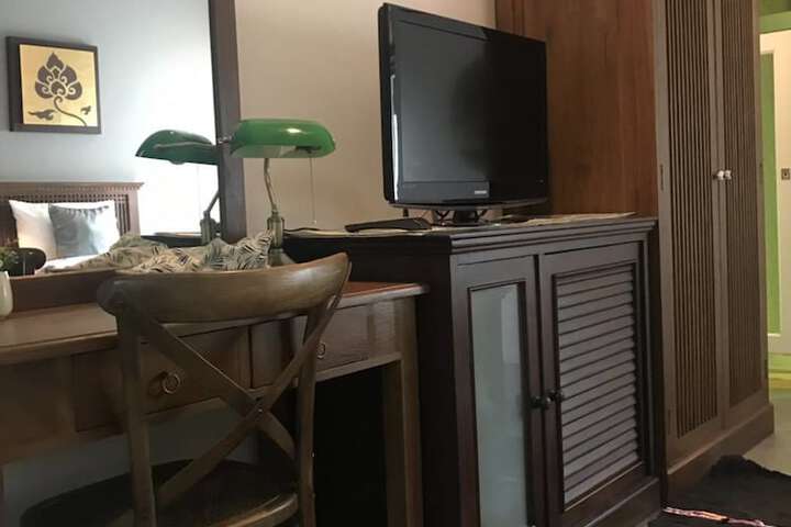 Room 27 of 62
