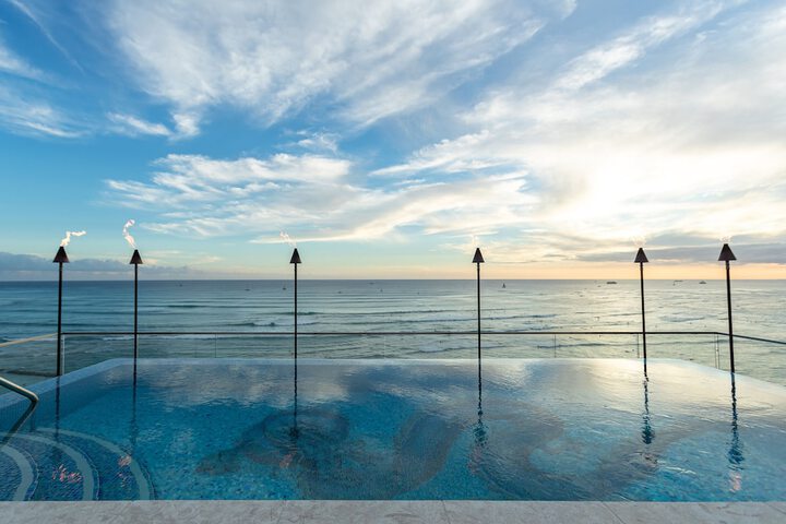 Pool 33 of 66