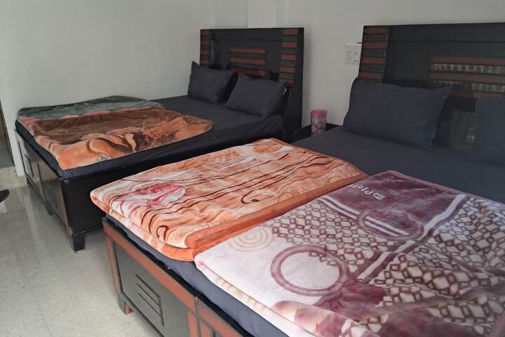 Room 10 of 15