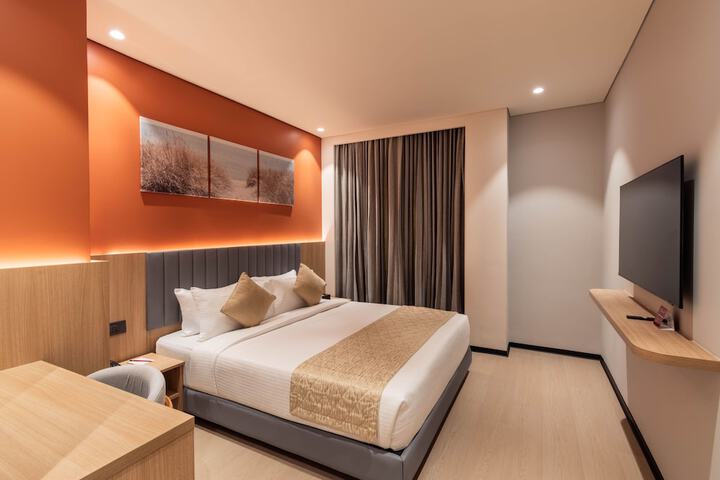 Room 16 of 43