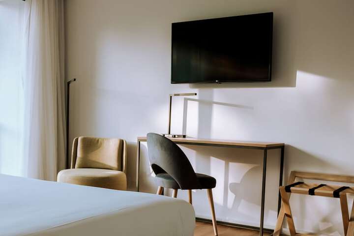 Room 33 of 75
