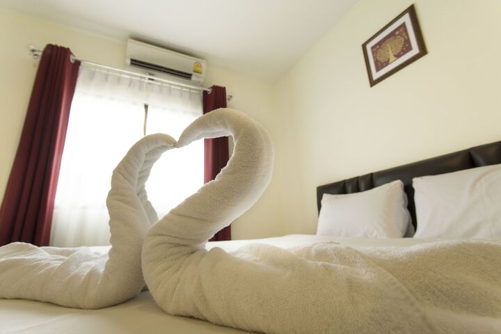 Room 11 of 29