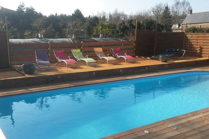 Pool Hotel