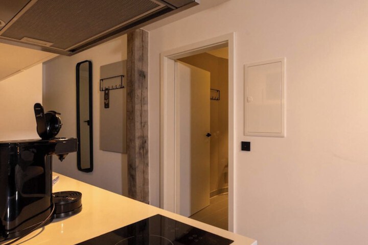Room 48 of 87
