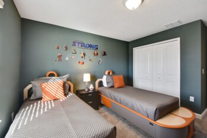 Room 9 of 32
