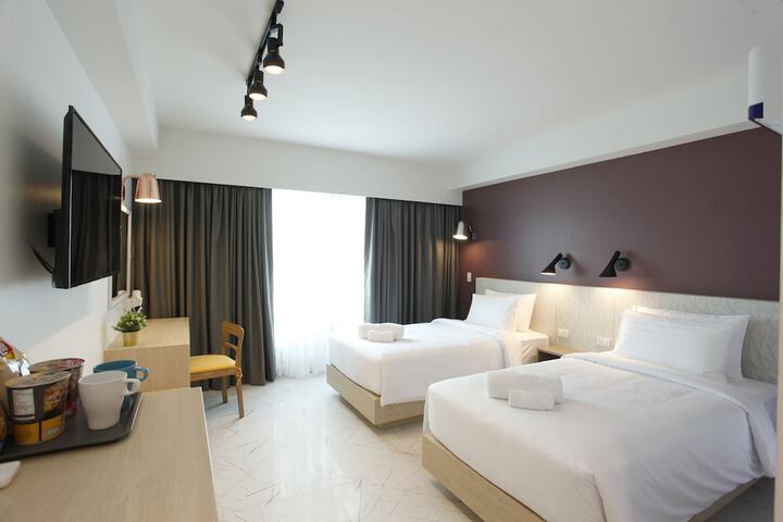Room 16 of 62