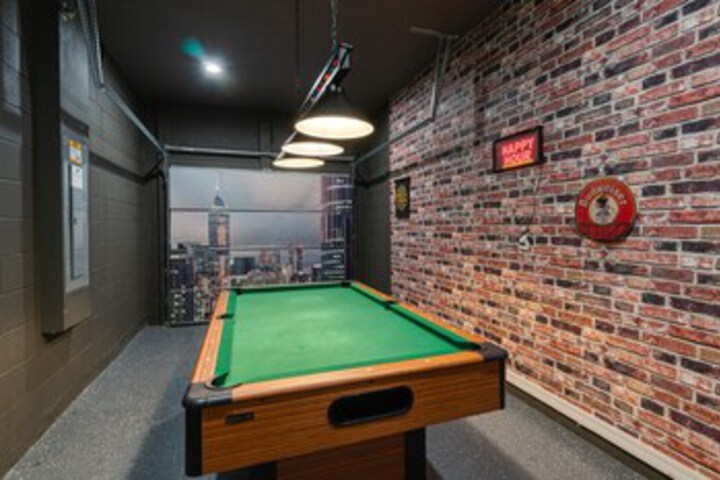 Room 54 of 225