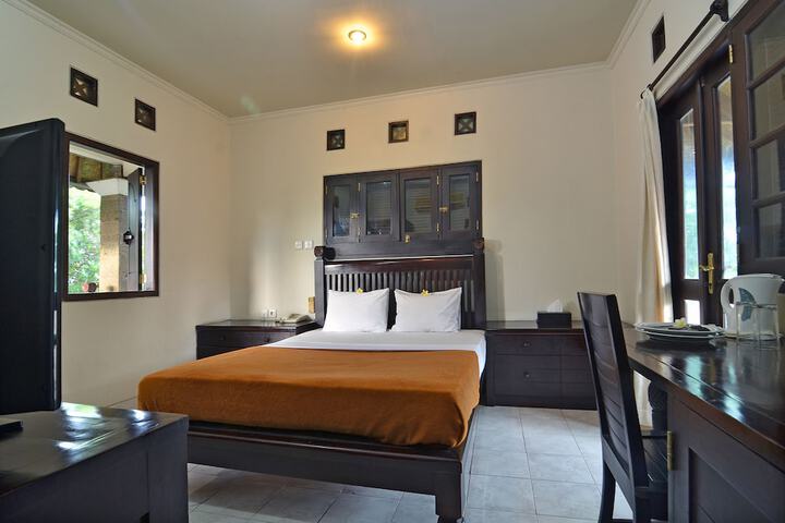 Room 5 of 26