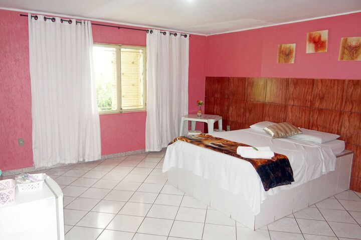 Room 6 of 35