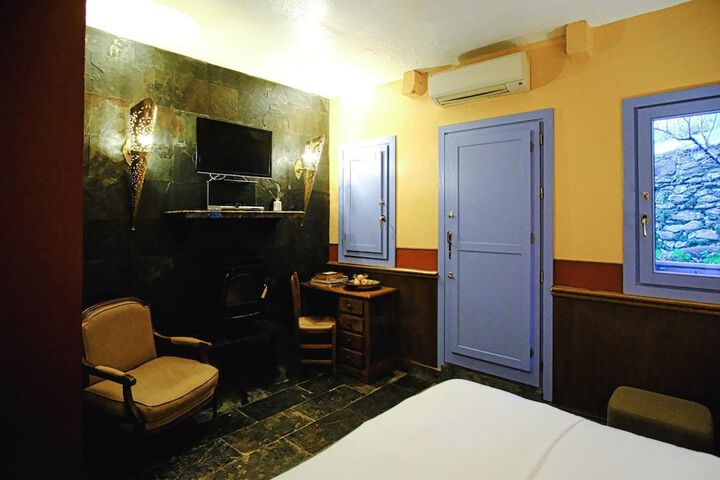 Room 13 of 45