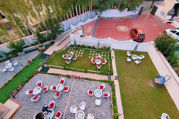 Terrace/Patio 24 of 27